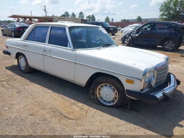 1976 MERCEDES-BENZ 300