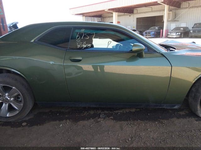 2022 DODGE CHALLENGER SXT 12