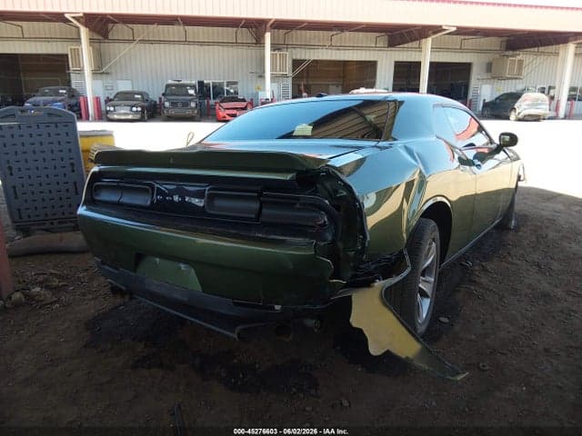 2022 DODGE CHALLENGER SXT 4