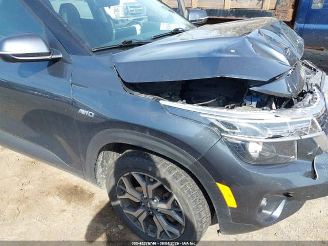 2022 KIA SELTOS EX 6
