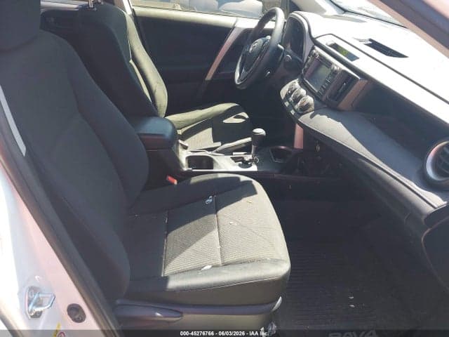 2017 TOYOTA RAV4 LE 5