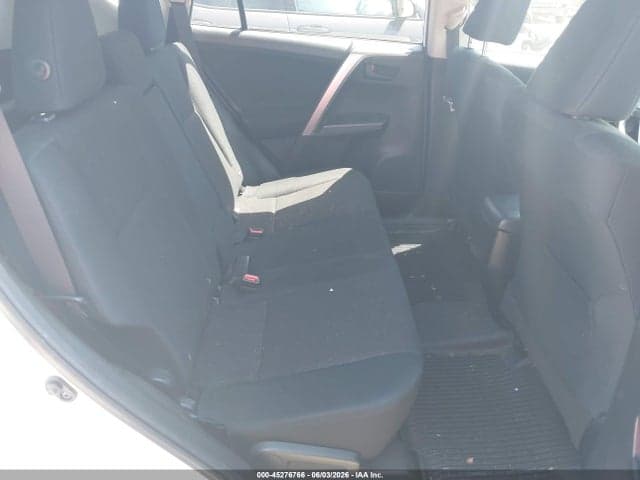 2017 TOYOTA RAV4 LE 8