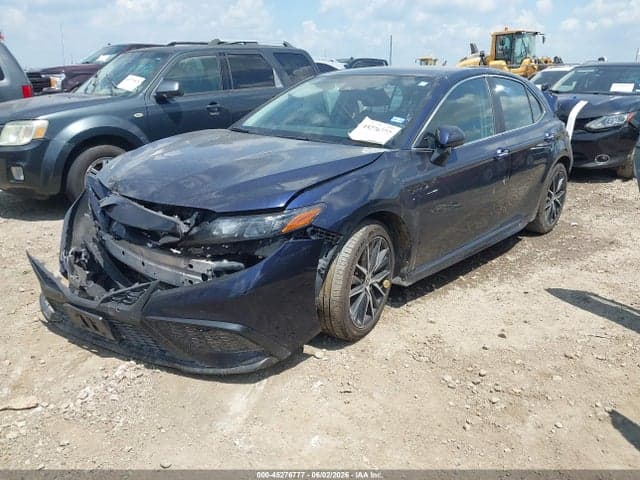 2022 TOYOTA CAMRY SE 2