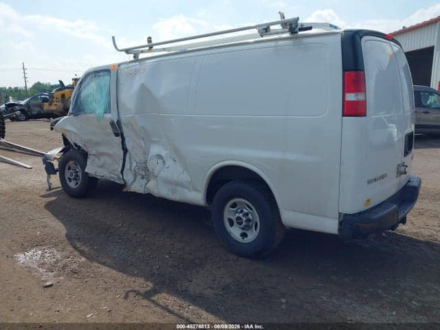 2017 GMC SAVANA 2500 WORK VAN 3