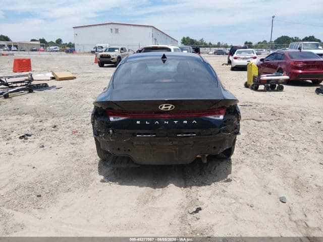 2024 HYUNDAI ELANTRA SEL 17