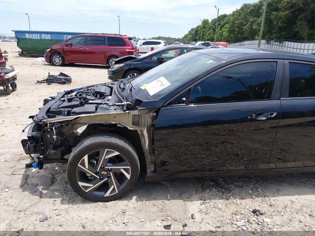 2024 HYUNDAI ELANTRA SEL 20