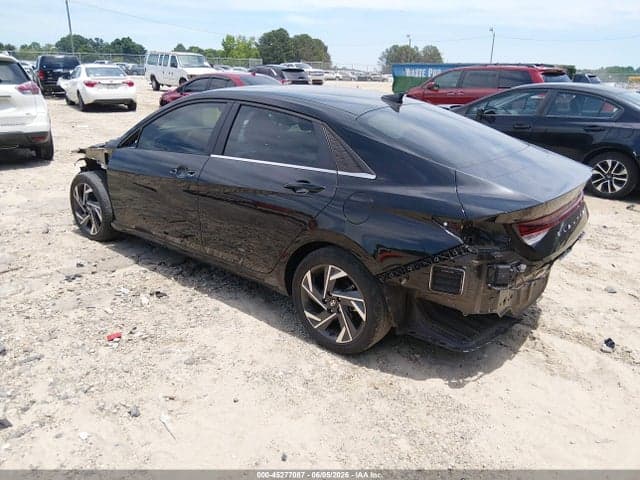 2024 HYUNDAI ELANTRA SEL 3