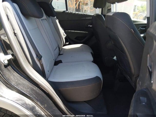 2020 CHEVROLET TRAX AWD LS 8