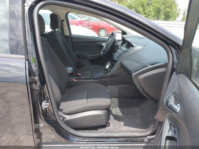 2018 FORD FOCUS SE 6