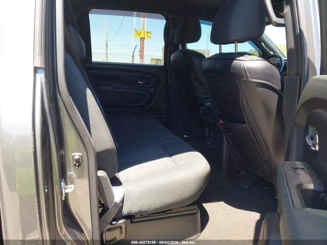 2019 NISSAN TITAN SV 8