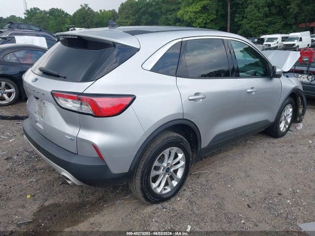 2020 FORD ESCAPE SE 4