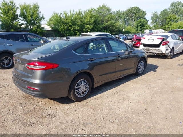 2019 FORD FUSION S 4