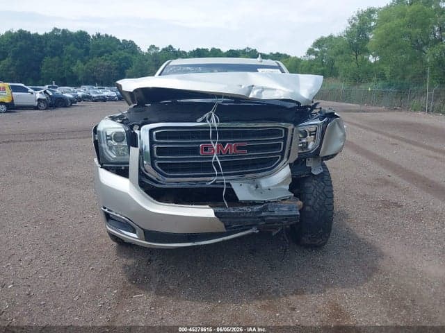 2017 GMC YUKON XL SLT 12
