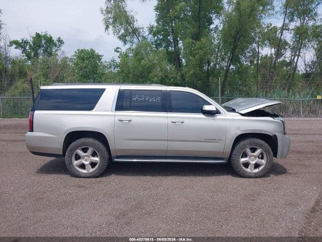 2017 GMC YUKON XL SLT 13