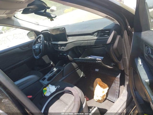 2023 FORD ESCAPE ACTIVE 5