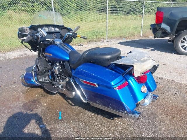 2017 HARLEY-DAVIDSON FLHTK ULTRA LIMITED 3