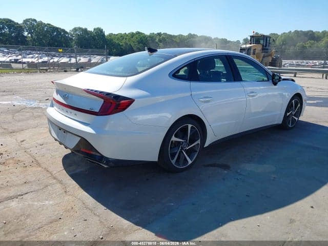 2021 HYUNDAI SONATA SEL PLUS 4