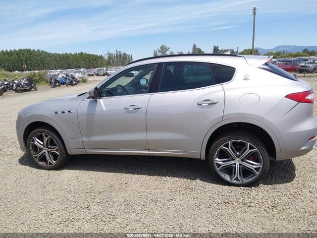 2018 MASERATI LEVANTE S GRANSPORT 14