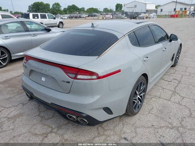2022 KIA STINGER GT-LINE 4