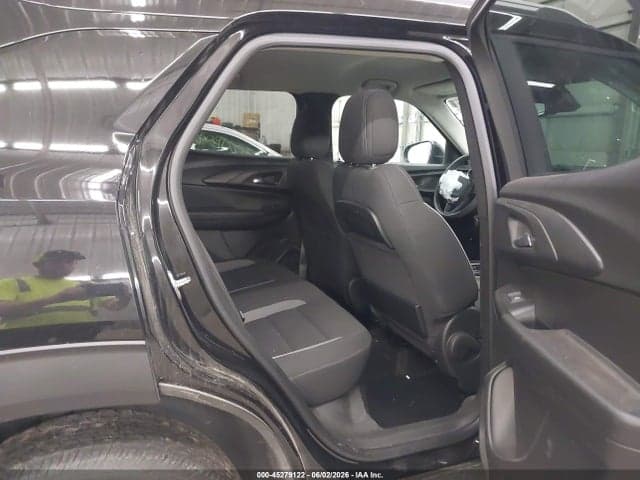 2022 CHEVROLET TRAILBLAZER AWD LT 8