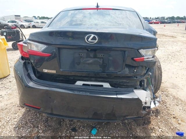 2016 LEXUS RC 200T 16