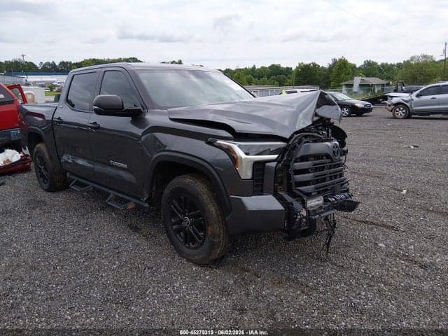 2024 TOYOTA TUNDRA SR5 1