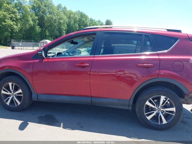 2018 TOYOTA RAV4 XLE 14