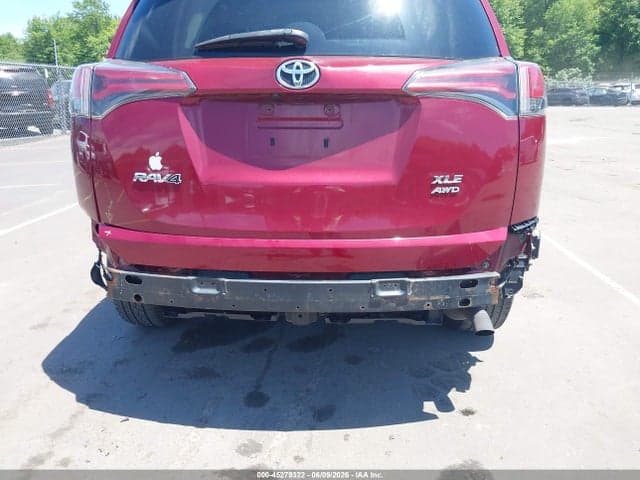 2018 TOYOTA RAV4 XLE 6