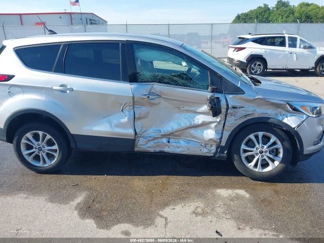 2019 FORD ESCAPE SE 13