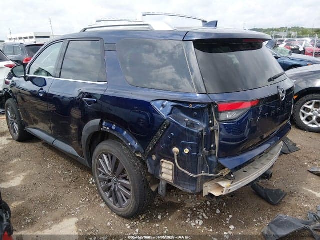 2023 NISSAN PATHFINDER SL 4WD 3