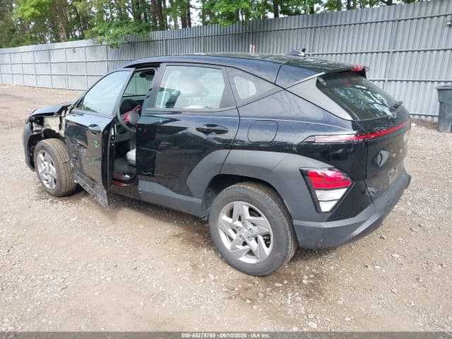 2024 HYUNDAI KONA SE 3