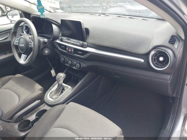 2023 KIA FORTE LXS 5
