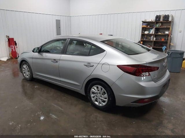 2020 HYUNDAI ELANTRA SE 3