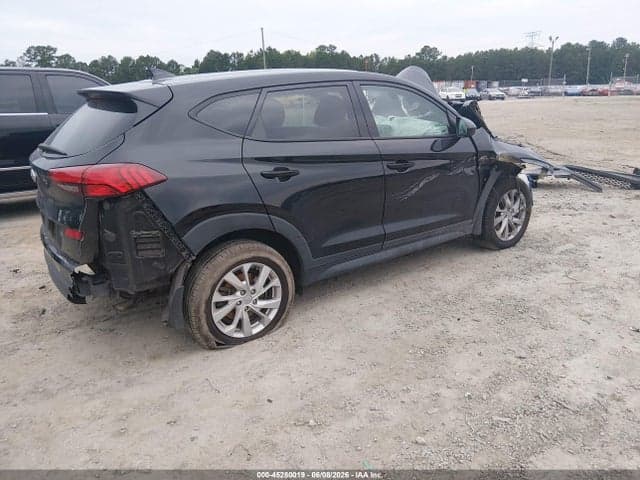 2019 HYUNDAI TUCSON SE 4