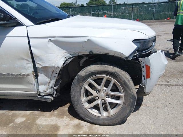 2023 JEEP GRAND CHEROKEE L LAREDO 4X4 6