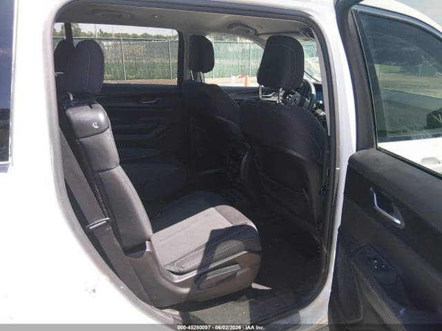 2023 JEEP GRAND CHEROKEE L LAREDO 4X4 8