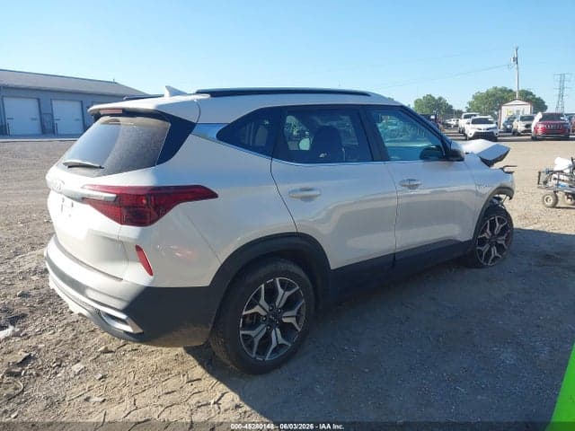 2023 KIA SELTOS EX 4
