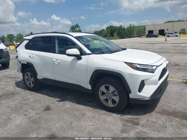 2025 TOYOTA RAV4 XLE 1