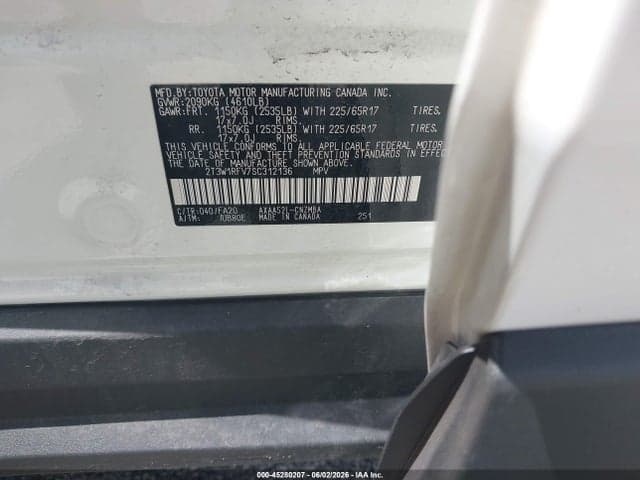2025 TOYOTA RAV4 XLE 9