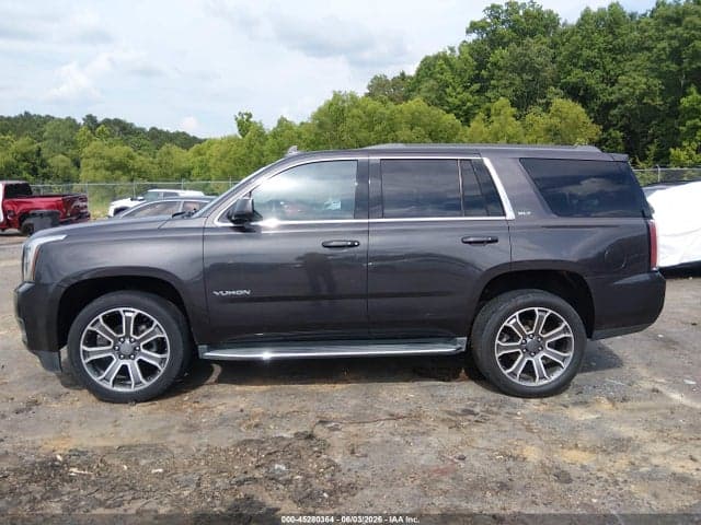 2017 GMC YUKON SLT 14