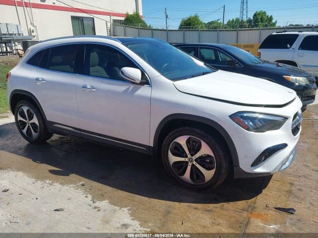 2025 MERCEDES-BENZ GLA 250 4MATIC - 1