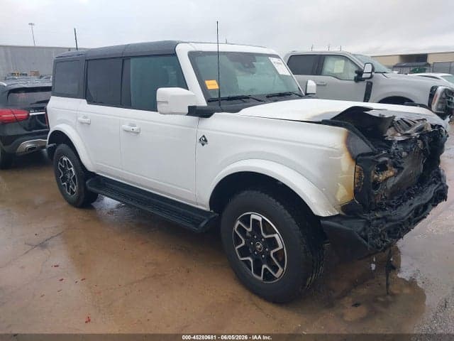 2025 FORD BRONCO OUTER BANKS 1