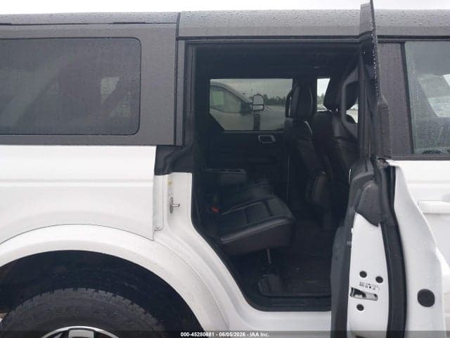 2025 FORD BRONCO OUTER BANKS 8