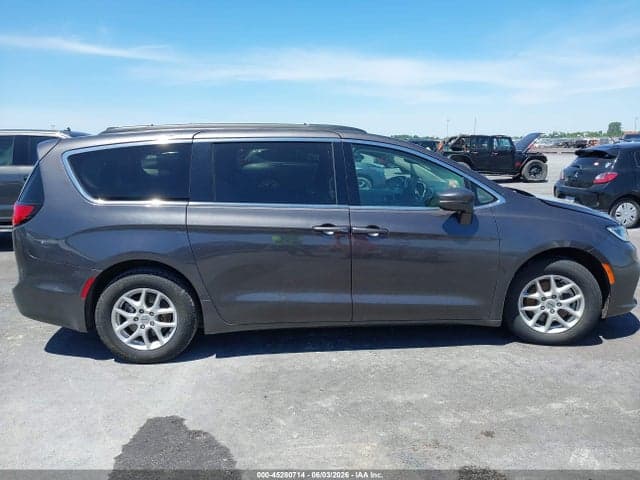 2022 CHRYSLER PACIFICA TOURING L 13