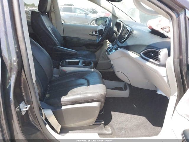 2022 CHRYSLER PACIFICA TOURING L 5