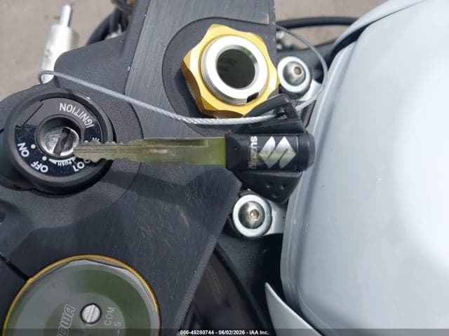 2025 SUZUKI GSX-R750 11