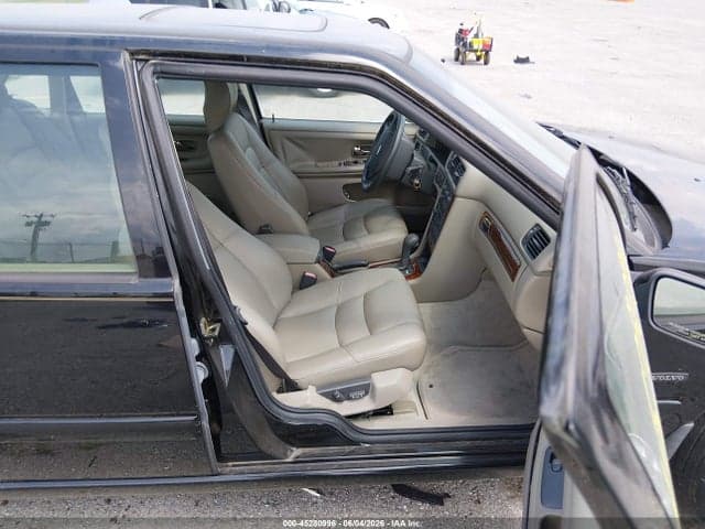 1998 VOLVO S70 GLT 5