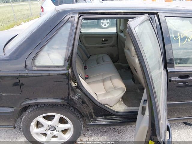 1998 VOLVO S70 GLT 8