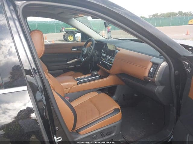 2025 NISSAN PATHFINDER PLATINUM 4WD 5
