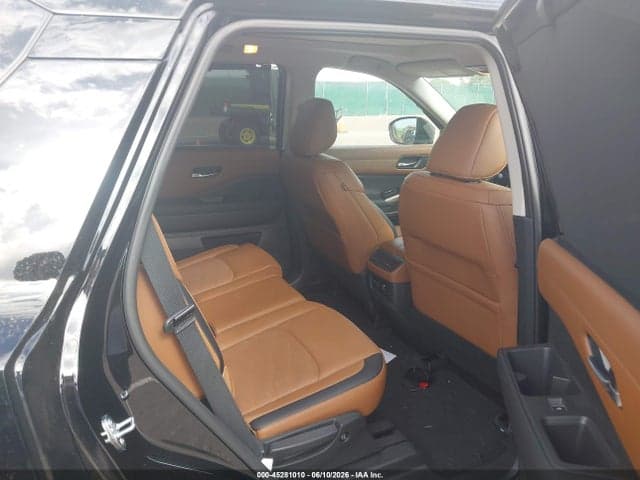 2025 NISSAN PATHFINDER PLATINUM 4WD 8
